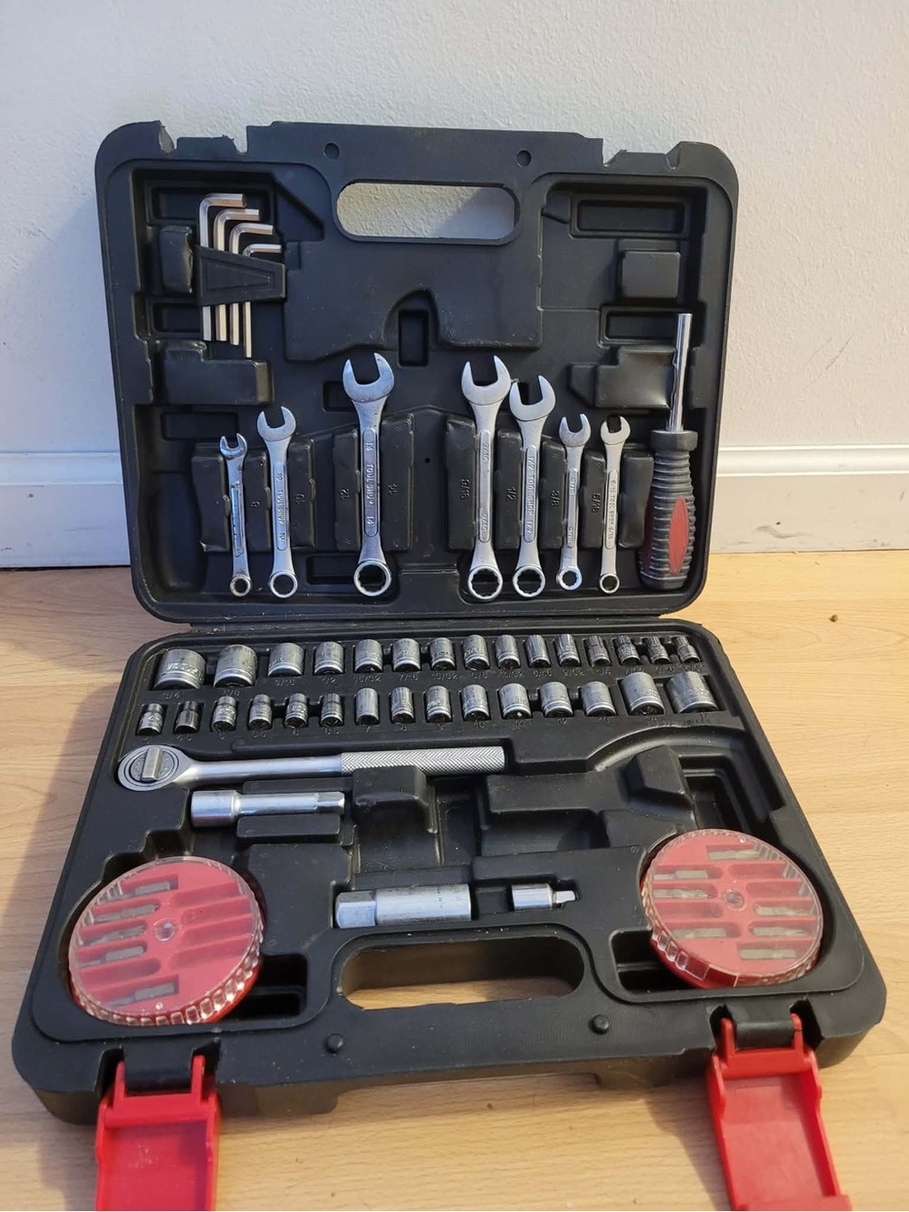 Portable Toolshop Tool Kit Missing Items